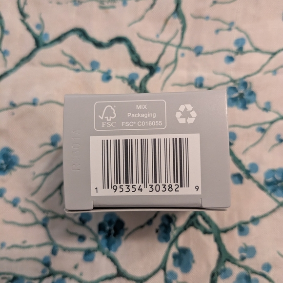 r.e.m. Rem beauty sweetener concealer Tan 10 C - New In Box - Picture 10 of 10